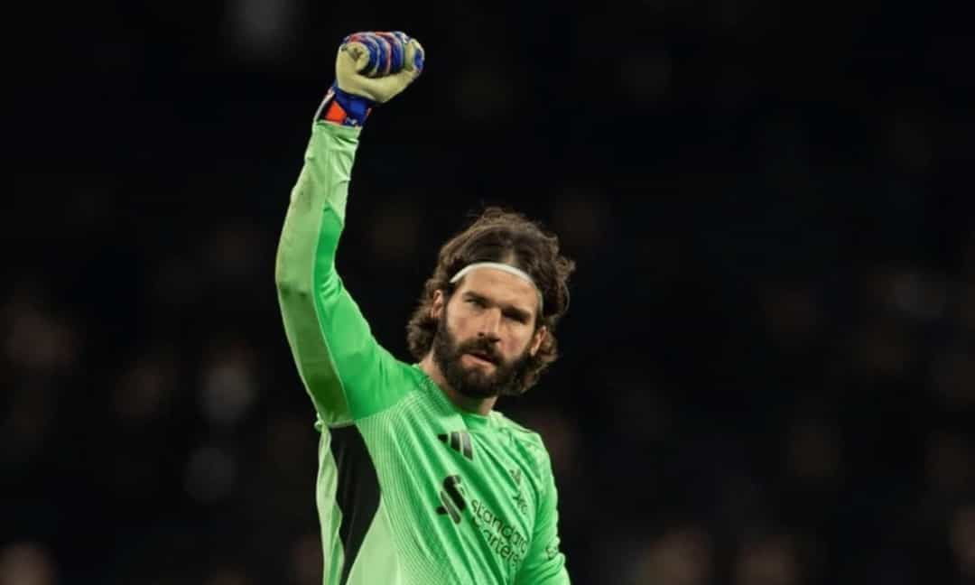 Goleiro Alisson manifesta desejo de seguir na Seleção Brasileira para o ciclo de 2030