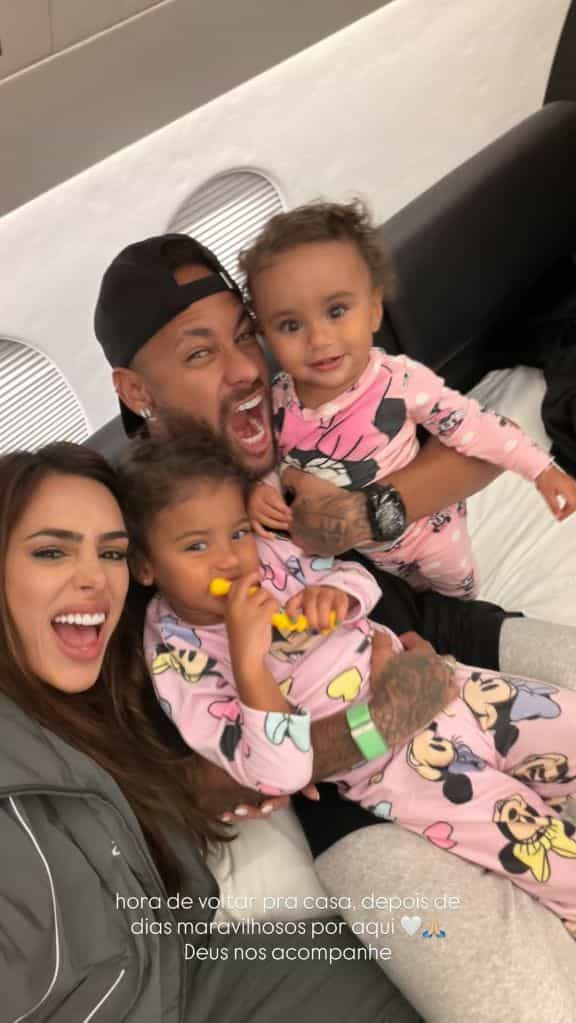 Neymar e família retornam ao Brasil após eliminação da Seleção na Copa do Mundo