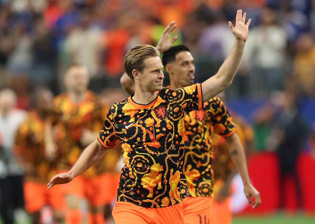 Frenkie de Jong atuou em quatro partidas da Copa do Mundo com lesão no joelho