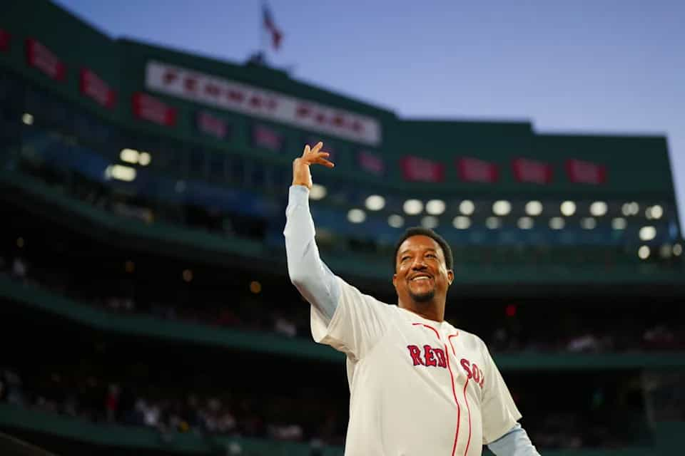 Pedro Martinez expresses support for Lionel Messi ahead of Argentina's World Cup quarterfinal against Switzerland