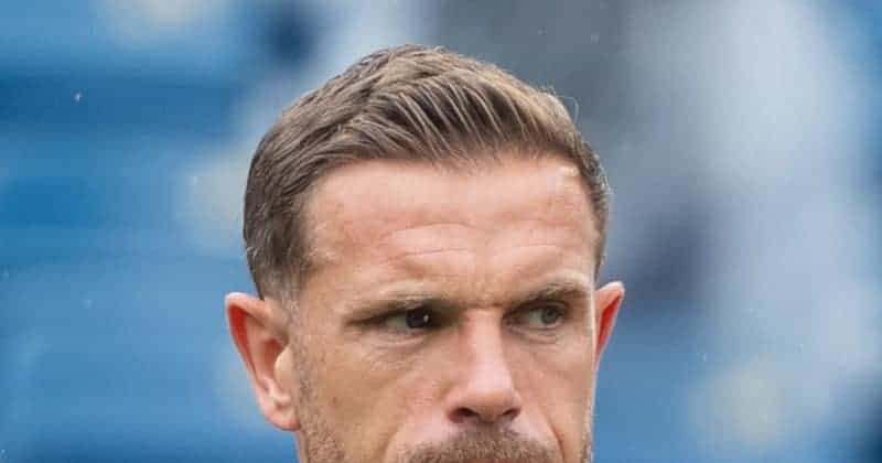 Jordan Henderson deixa a base de treinamentos da Inglaterra após cirurgia no pulso
